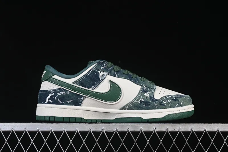 All categories Nk SB Dunk Series Nk SB Dunk Low High-end customized low-top sneakers Nike SB Dunk Low BAPE joint white army green Anniversary high-end customized low-top casual sneakers SC0601-465